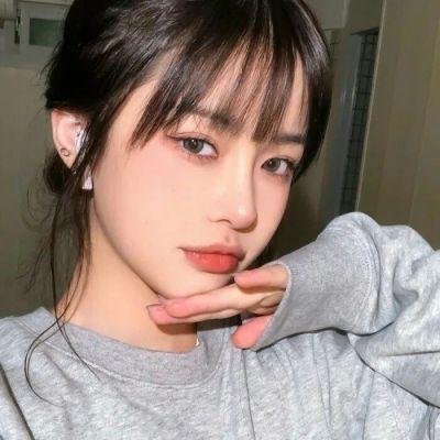正面全裸